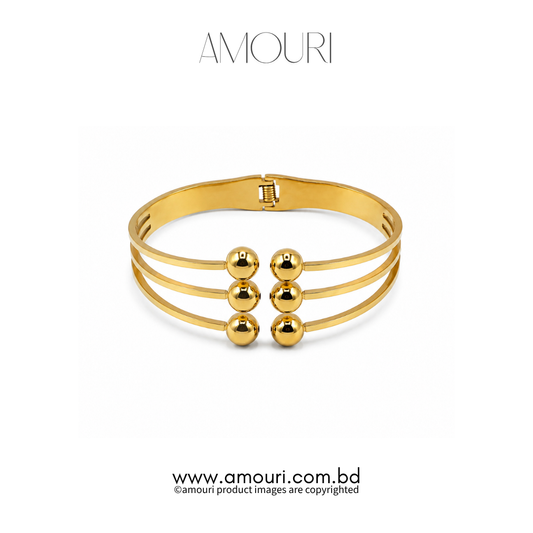 Stella Bangle